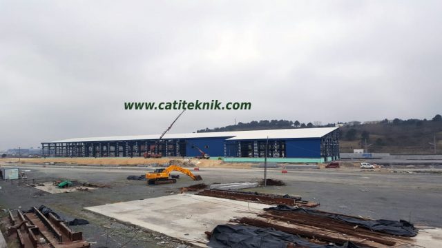 Metal Çatılarda Vidalamanın Önemi ve Bağlantı Elemanları 2 sandvic-panel