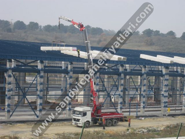 Çatı Montajı Nasıl Yapılır ? 3 sandvicpanel_tasyunu_cati_montaji_006